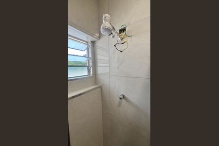 Casa de condomínio à venda com 80m², 2 quartos e 3 vagasBanheiro