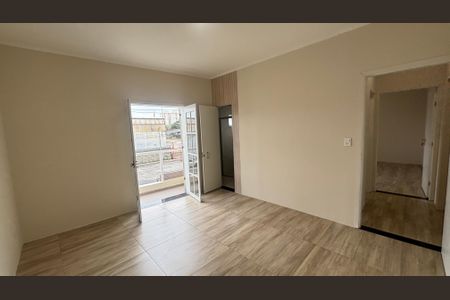 Casa de condomínio à venda com 80m², 2 quartos e 4 vagas Casa de condomínio à venda com 80m², 2 quartos e 4 vagasSuite