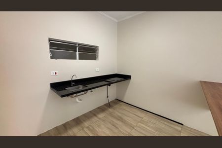 Casa de condomínio à venda com 80m², 2 quartos e 4 vagas Casa de condomínio à venda com 80m², 2 quartos e 4 vagasCozinha