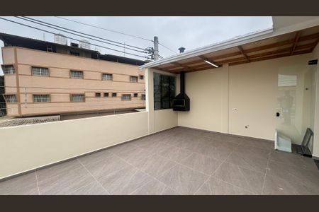 Casa de condomínio à venda com 80m², 2 quartos e 4 vagas Casa de condomínio à venda com 80m², 2 quartos e 4 vagasVaranda - Area de Serviço