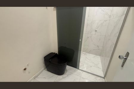 Casa de condomínio à venda com 80m², 2 quartos e 4 vagas Casa de condomínio à venda com 80m², 2 quartos e 4 vagasBanheiro