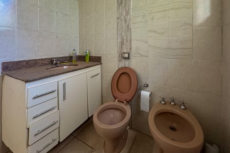 Casa à venda com 235m², 4 quartos e 3 vagasBanheiro