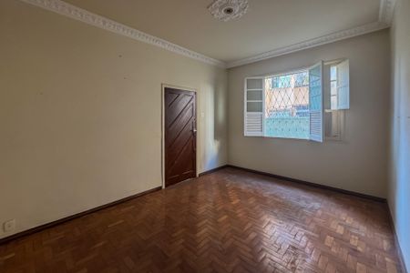 Casa à venda com 235m², 4 quartos e 3 vagasSala