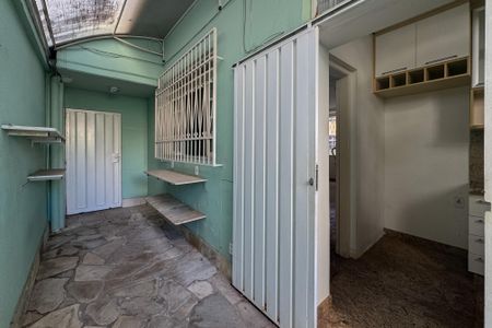 Casa à venda com 235m², 4 quartos e 3 vagasQuintal