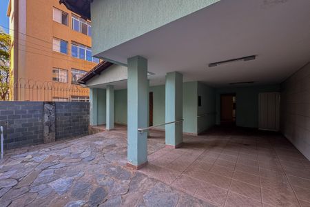 Casa à venda com 235m², 4 quartos e 3 vagasVaranda