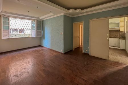 Casa à venda com 235m², 4 quartos e 3 vagasSala