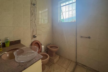 Casa à venda com 235m², 4 quartos e 3 vagasBanheiro