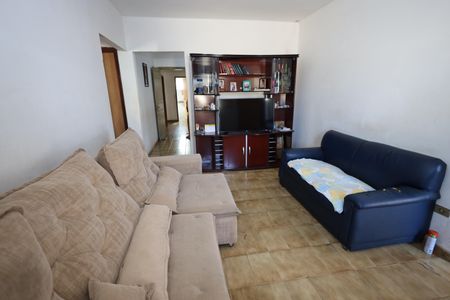 Sala de casa para alugar com 3 quartos, 150m² em Jardim Ana Lúcia, Goiânia