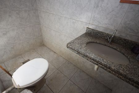 Casa para alugar com 150m², 3 quartos e 3 vagasBanheiro 2