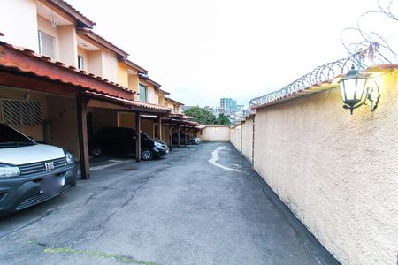 Casa de condomínio à venda com 65m², 2 quartos e 1 vaga Casa de condomínio à venda com 65m², 2 quartos e 1 vagaÁrea comum