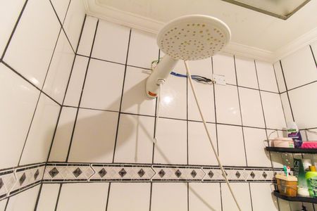 Casa de condomínio à venda com 65m², 2 quartos e 1 vaga Casa de condomínio à venda com 65m², 2 quartos e 1 vagaBanheiro