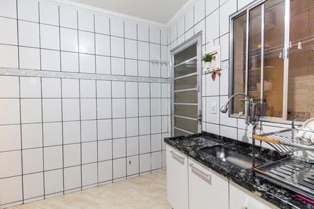 Casa de condomínio à venda com 65m², 2 quartos e 1 vaga Casa de condomínio à venda com 65m², 2 quartos e 1 vagaCozinha