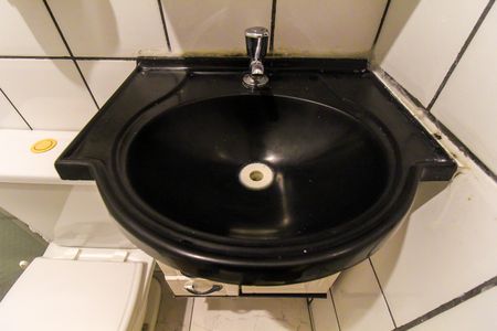 Casa de condomínio à venda com 65m², 2 quartos e 1 vaga Casa de condomínio à venda com 65m², 2 quartos e 1 vagaBanheiro