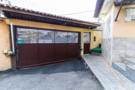 Casa de condomínio à venda com 65m², 2 quartos e 1 vaga Casa de condomínio à venda com 65m², 2 quartos e 1 vagaEntrada
