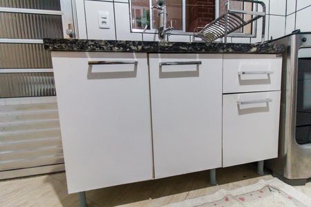 Casa de condomínio à venda com 65m², 2 quartos e 1 vaga Casa de condomínio à venda com 65m², 2 quartos e 1 vagaCozinha