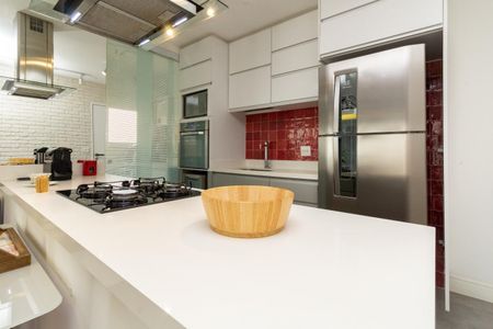 Cozinha de apartamento para alugar com 1 quarto, 72m² em Jaguaré, São Paulo