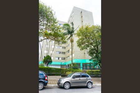 Apartamento para alugar com 120m², 2 quartos e 3 vagasFachado do condomínio