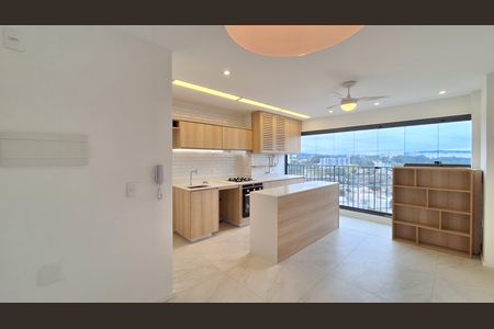 Sala/Cozinha de apartamento à venda com 2 quartos, 47m² em Vila Anastácio, São Paulo