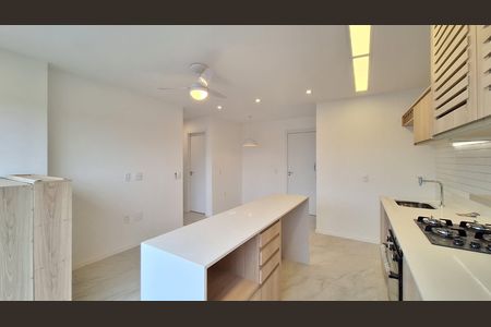 Apartamento à venda com 47m², 2 quartos e 1 vaga Apartamento à venda com 47m², 2 quartos e 1 vagaSala/Cozinha