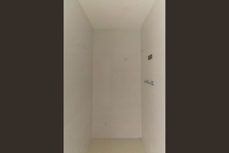 Apartamento à venda com 68m², 2 quartos e 1 vagaBanheiro Social