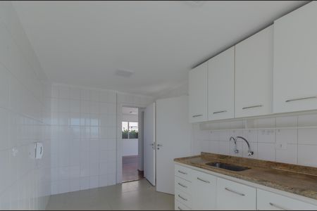 Apartamento à venda com 310m², 4 quartos e 4 vagas Apartamento à venda com 310m², 4 quartos e 4 vagasCozinha