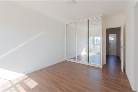 Apartamento à venda com 310m², 4 quartos e 4 vagas Apartamento à venda com 310m², 4 quartos e 4 vagasSuíte 1