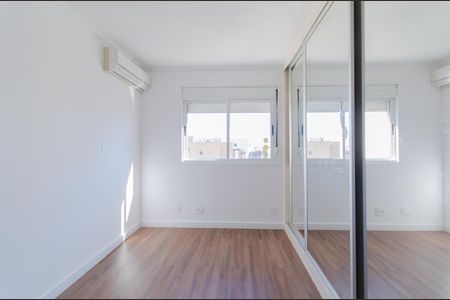 Apartamento à venda com 310m², 4 quartos e 4 vagas Apartamento à venda com 310m², 4 quartos e 4 vagasQuarto 1