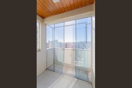 Apartamento à venda com 310m², 4 quartos e 4 vagas Apartamento à venda com 310m², 4 quartos e 4 vagasSuíte 1