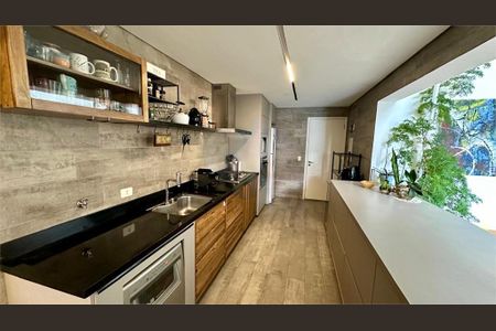 Apartamento à venda com 3 quartos, 148m² em Jardim Fonte do Morumbi, São Paulo