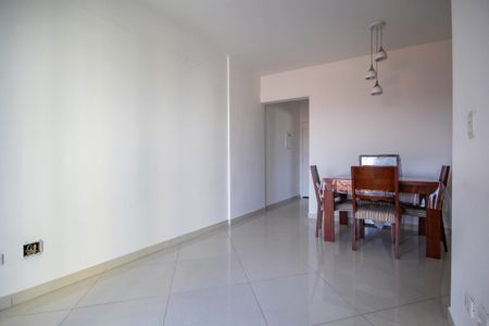 Apartamento à venda com 65m², 1 quarto e 1 vaga Apartamento à venda com 65m², 1 quarto e 1 vagaSala
