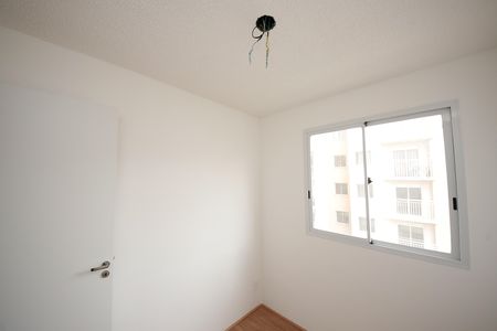 Quarto 1 de apartamento para alugar com 2 quartos, 45m² em Parque Sao Rafael, São Paulo