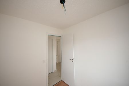 Quarto 1 de apartamento para alugar com 2 quartos, 45m² em Parque Sao Rafael, São Paulo