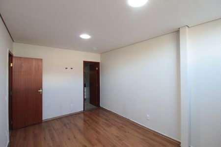 Apartamento para alugar com 100m², 3 quartos e 1 vagaSuíte