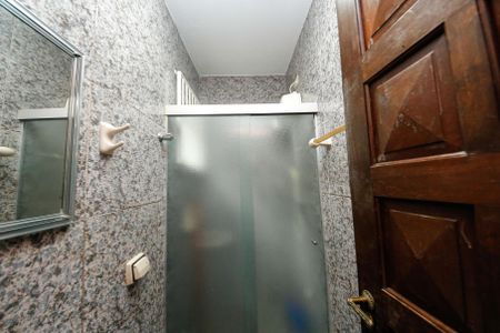 Casa à venda com 235m², 3 quartos e 2 vagasBanheiro de Serviço