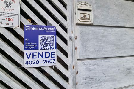 Casa à venda com 235m², 3 quartos e 2 vagasPlaca