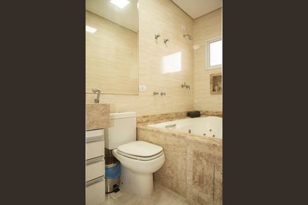 Casa à venda com 150m², 3 quartos e 4 vagasBanheiro da Suíte 1