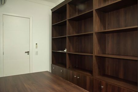 Casa à venda com 150m², 3 quartos e 4 vagasEscritório