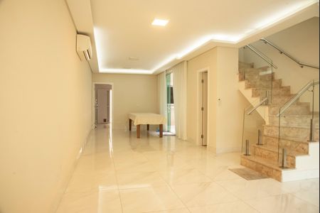 Sala de casa à venda com 3 quartos, 150m² em Vila da Saúde, São Paulo