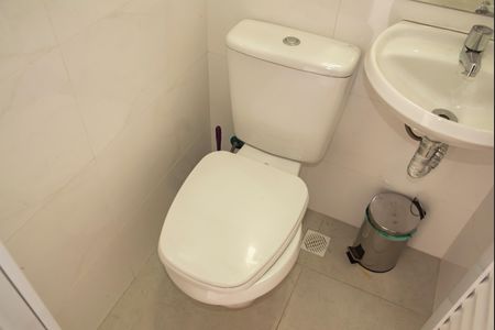 Casa à venda com 150m², 3 quartos e 4 vagasBanheiro de Serviço