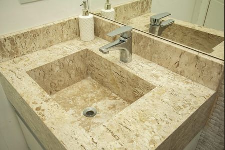 Casa à venda com 150m², 3 quartos e 4 vagasBanheiro da Suíte 2