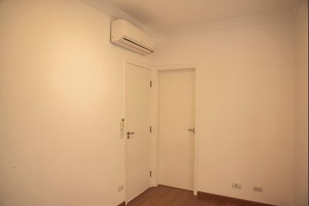 Casa à venda com 150m², 3 quartos e 4 vagasSuíte 2
