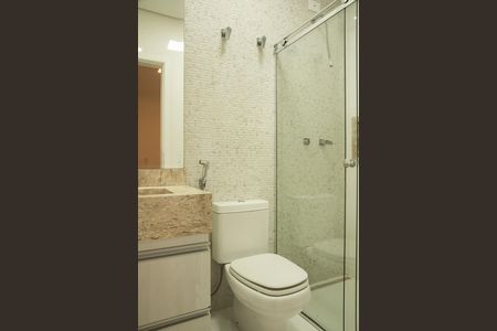 Casa à venda com 150m², 3 quartos e 4 vagasBanheiro da Suíte 2