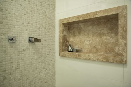 Casa à venda com 150m², 3 quartos e 4 vagasBanheiro da Suíte 2