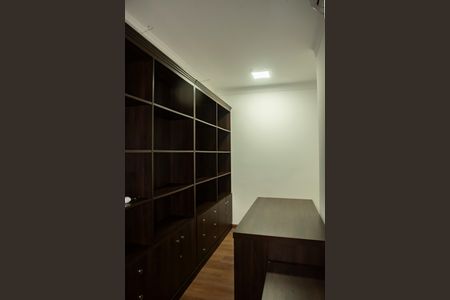 Casa à venda com 150m², 3 quartos e 4 vagasEscritório