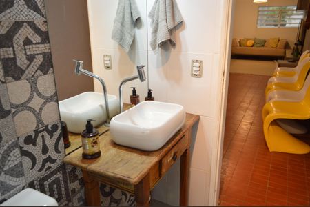 Casa à venda com 234m², 3 quartos e 3 vagasBanheiro da Área de Lazer inferior