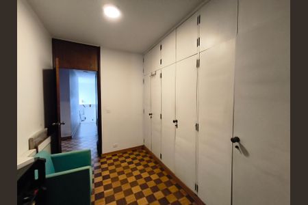 Casa à venda com 234m², 3 quartos e 3 vagasCloset do Quarto 2