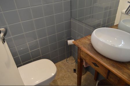 Casa à venda com 234m², 3 quartos e 3 vagasLavabo