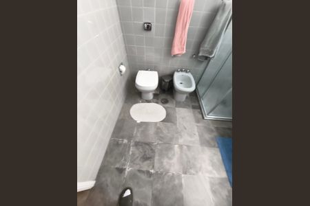 Casa à venda com 234m², 3 quartos e 3 vagasBanheiro da Suíte 3