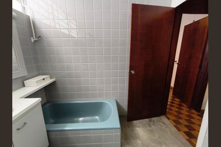 Casa à venda com 234m², 3 quartos e 3 vagasBanheiro da Suíte 3