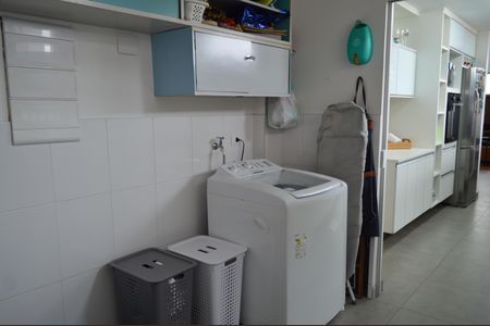 Casa à venda com 234m², 3 quartos e 3 vagasÁrea de Serviço